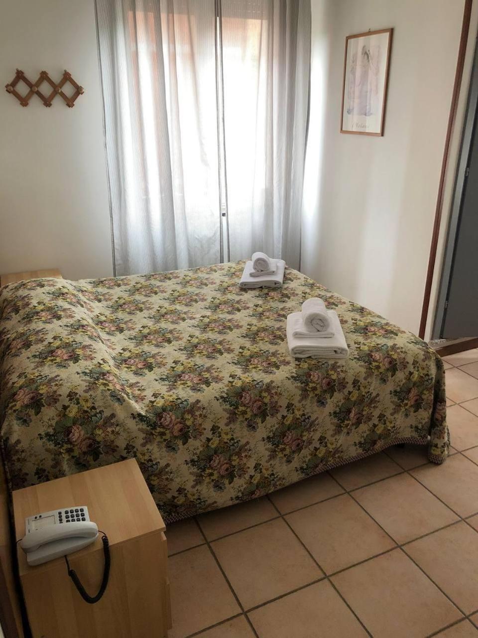 Be Me Hotel Helvetia Tabiano Terme Екстериор снимка