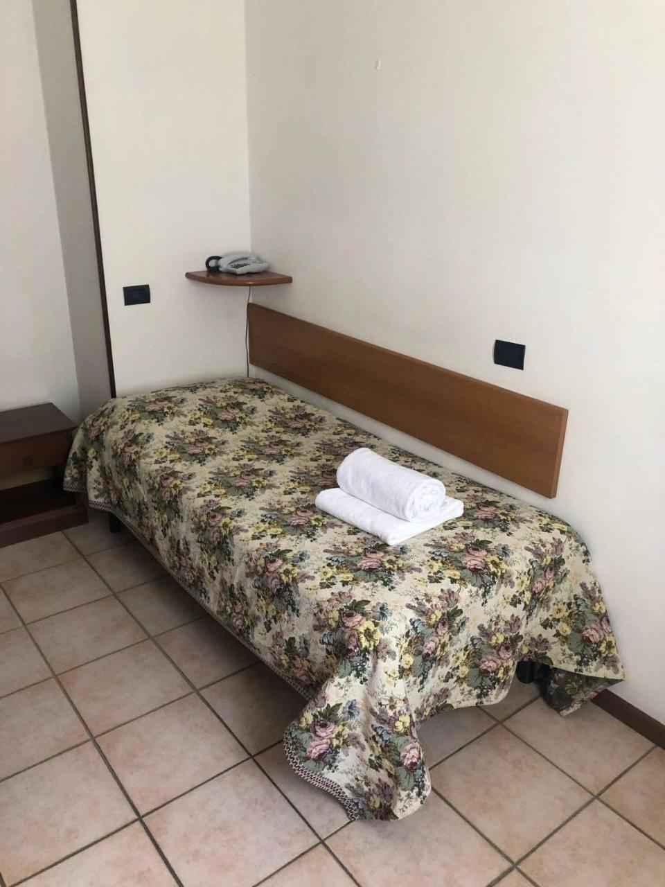Be Me Hotel Helvetia Tabiano Terme Екстериор снимка