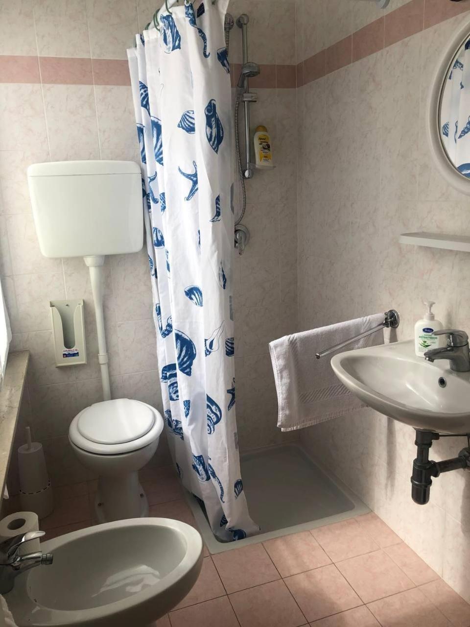 Be Me Hotel Helvetia Tabiano Terme Екстериор снимка
