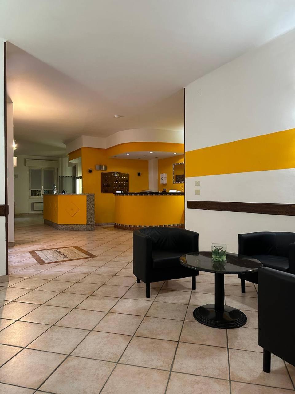 Be Me Hotel Helvetia Tabiano Terme Екстериор снимка